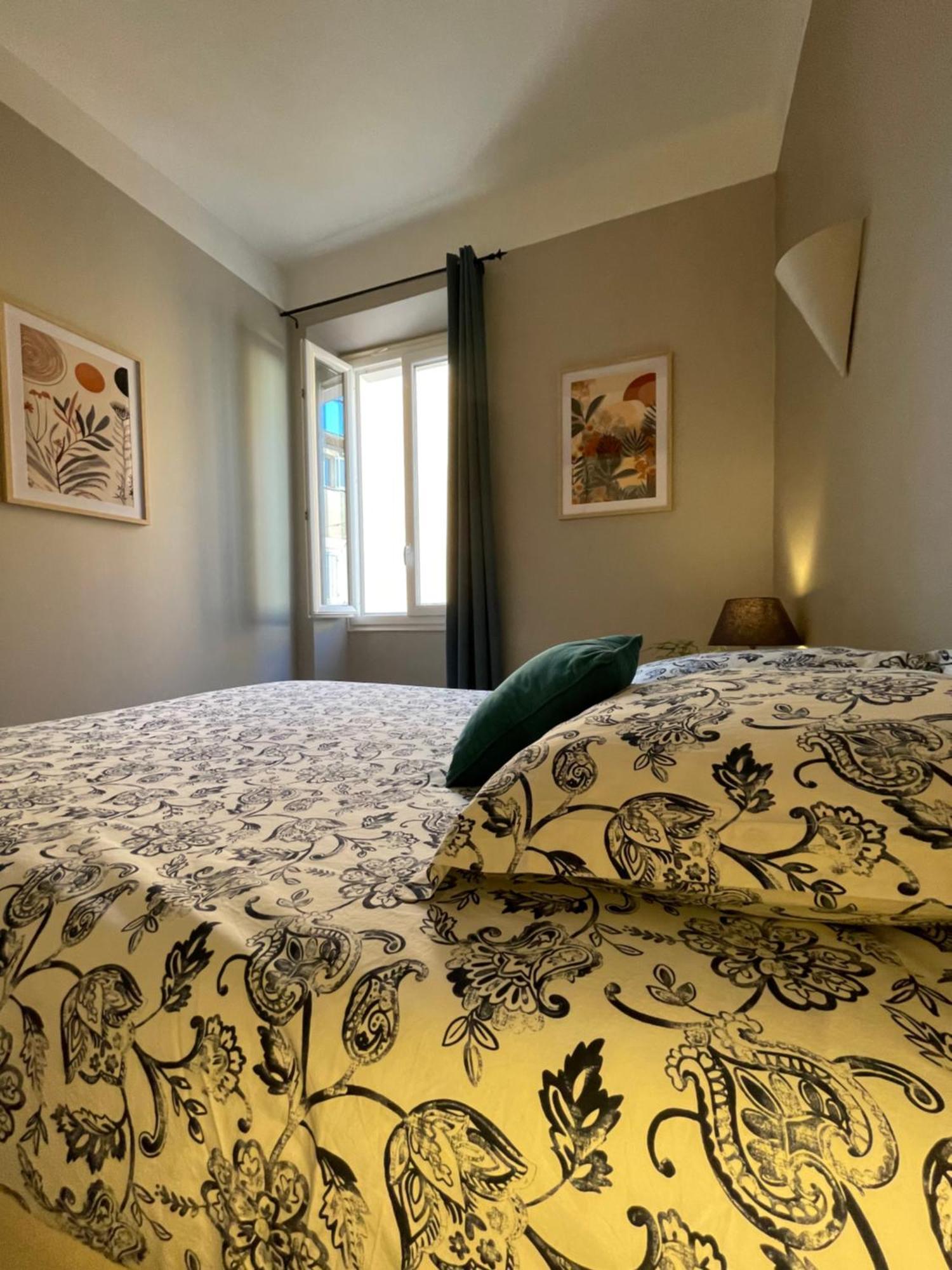 Ferienwohnung Les 12 Sables Le Lavandou Exterior foto